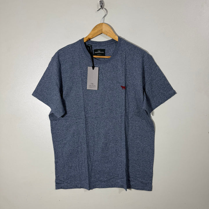 RODD & GUNN COTTON TSHIRT BRAND NEW