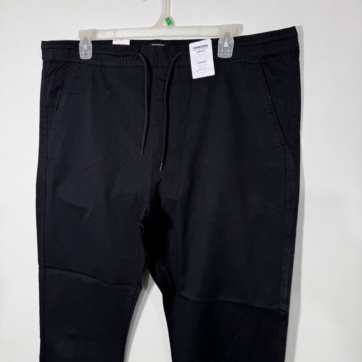 LEVIS COTTON JOGGER PANT BRAND NEW BLACK COLOUR WITH STRETCH