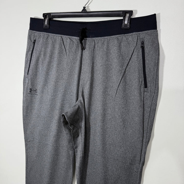 UNDER ARMOUR COLDGEAR SPORT TROUSER WITH SIDE ZIP POCKETS GREY COLOUR