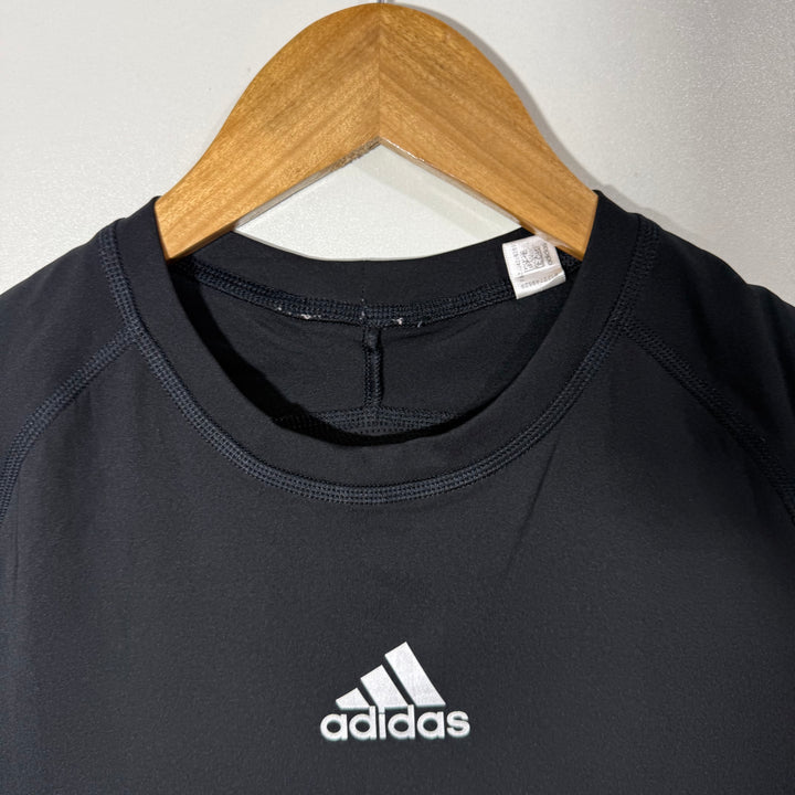 ADIDAS TECH FIT SPORT COMPRESSION TSHIRT BLACK COLOUR