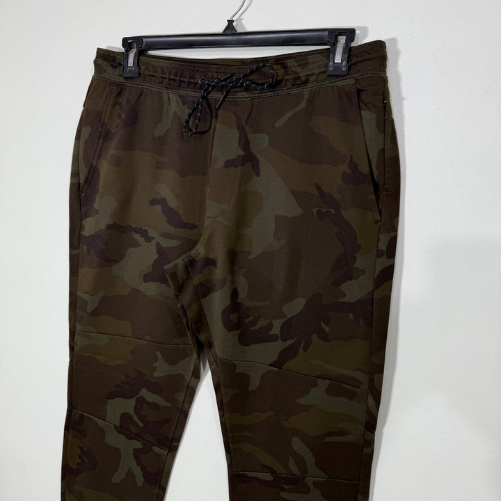 AMERICAN EAGLE CAMOUFLAGE SPORT TROUSER WITH BACK ZIP POCKETS