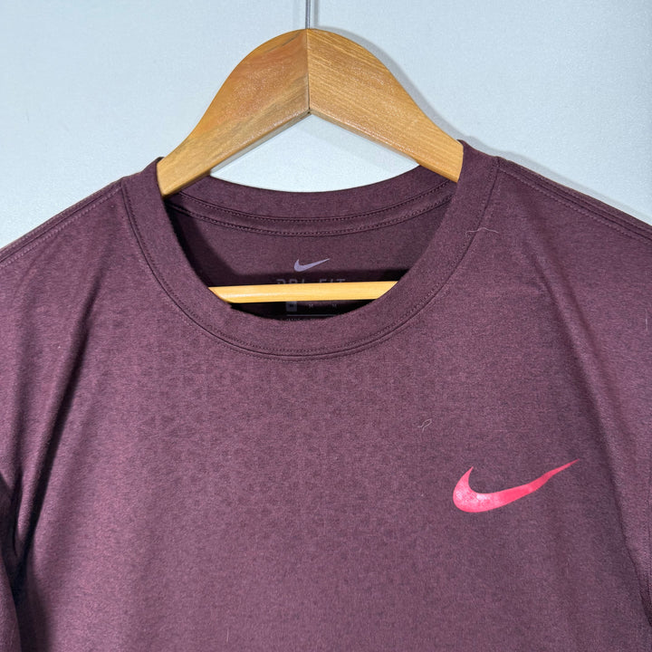 NIKE DRI FIT SPORT TSHIRT