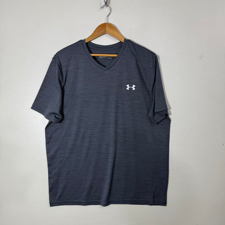 UNDER ARMOUR HEATGEAR V NECK SPORT TSHIRT