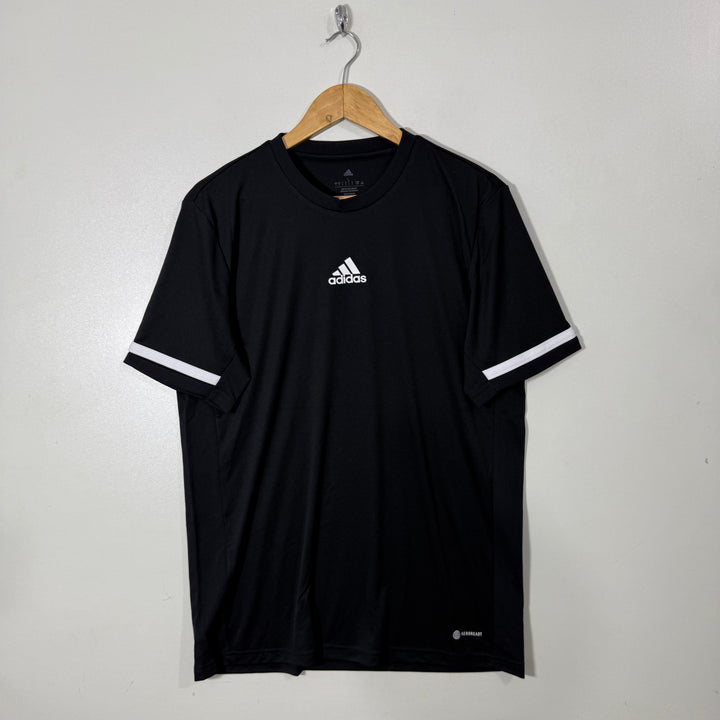 ADIDAS SPORT TSHIRT BLACK COLOUR