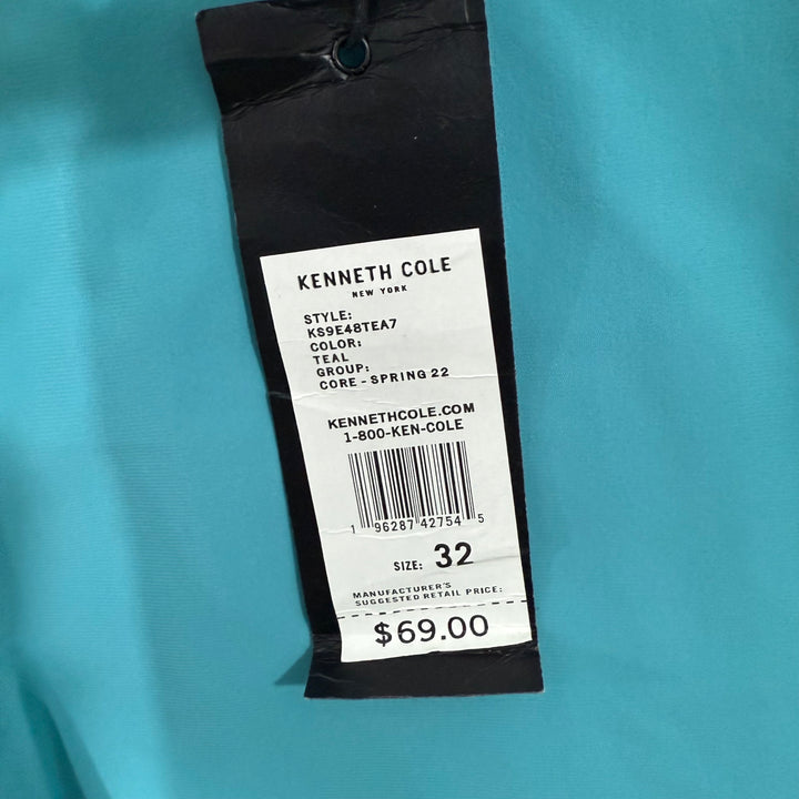 KENNETH COLE GOLF SHORT BRAND NEW WITH STRETCH