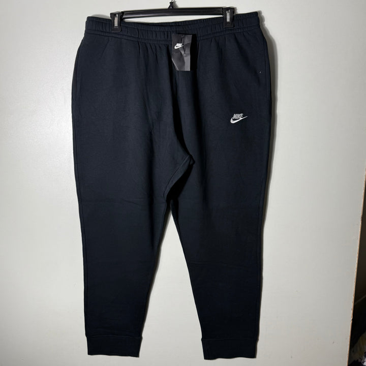NIKE FLEECE TROUSER BRAND NEW BLACK COLOUR