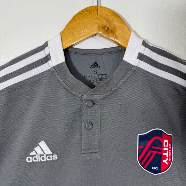 ADIDAS AEROREADY SPORT TSHIRT