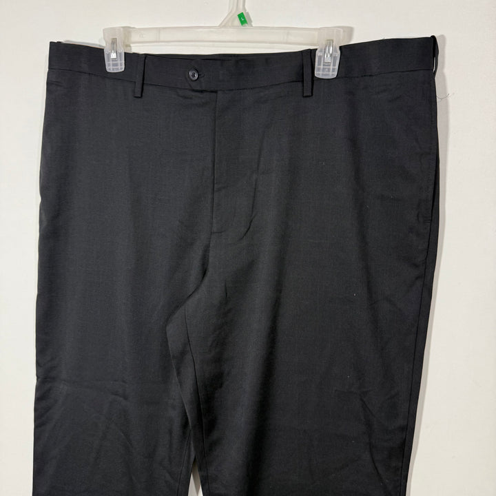 SAVANE STRAIGHT FIT FLAT FRONT STRETCH FABRIC NO IRON PERFORMANCE PERMANENT CREASE WICKING PERFORMANCE FLAT FRONT PANT BRAND NEW DARK GREY COLOUR