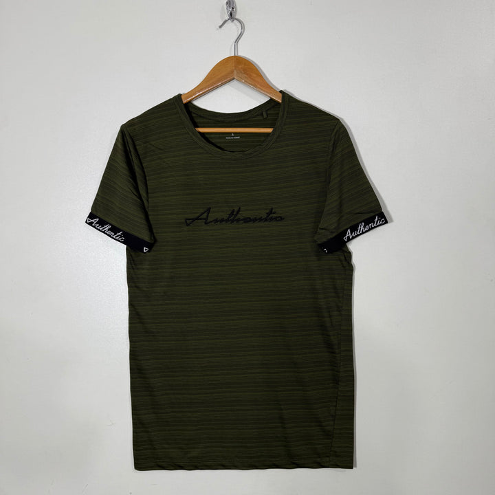 PRIMARK SPORT TSHIRT GREEN COLOUR