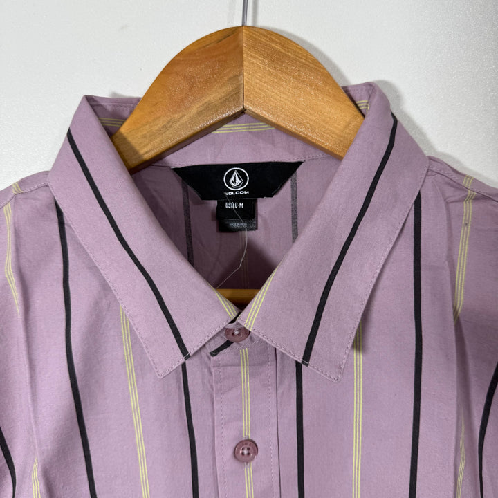 VOLCOM HALF SLEEVES COTTON SHIRT BRAND NEW