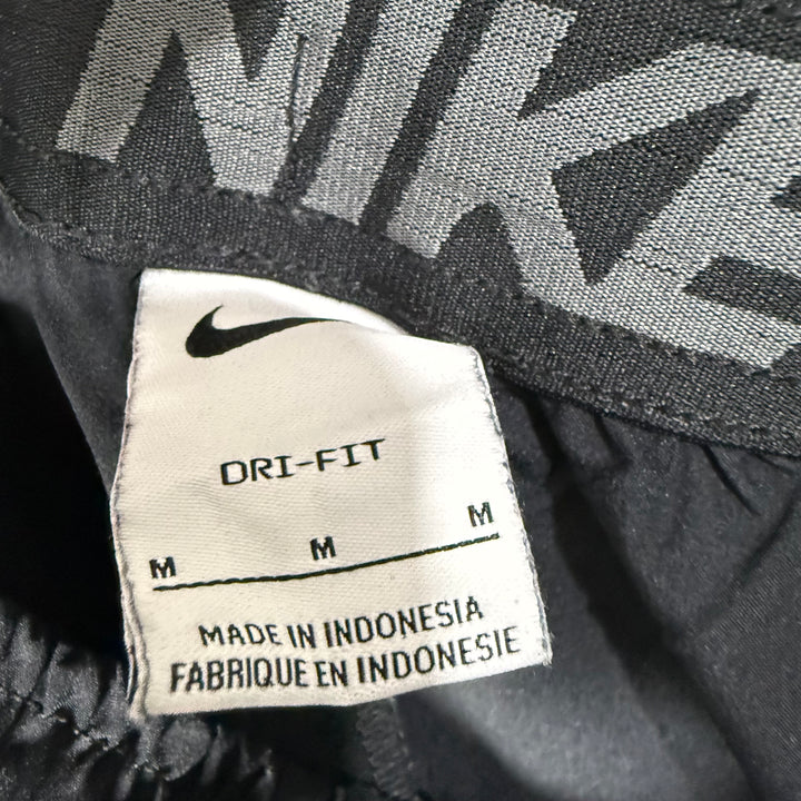 NIKE DRI FIT LIGHT WEIGHT PARACHUTE TRAINING SPORT SHORT BLACK COLOUR