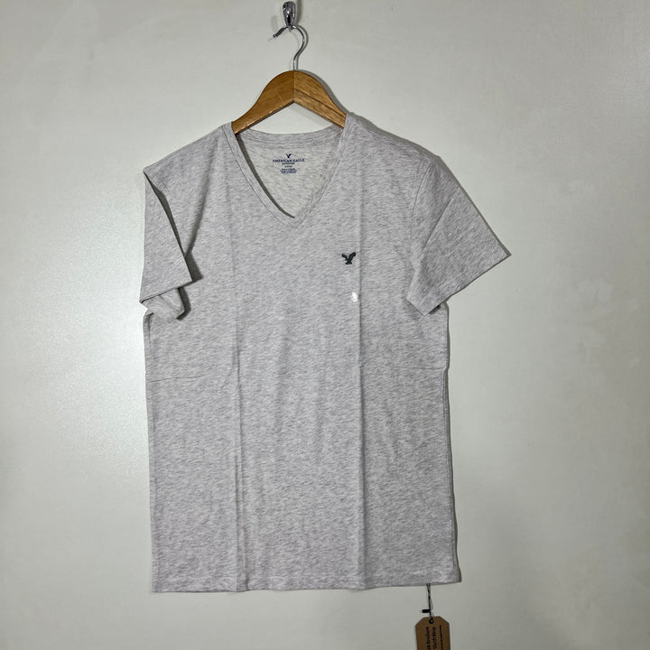 AMERICAN EAGLE V NECK COTTON TSHIRT