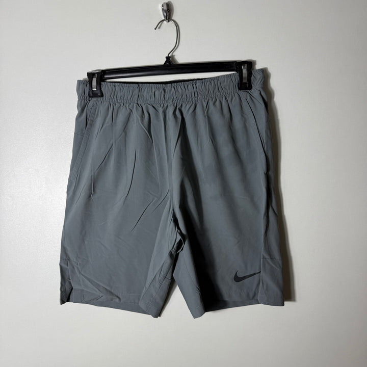 NIKE DRI FIT TRAINING SHORT