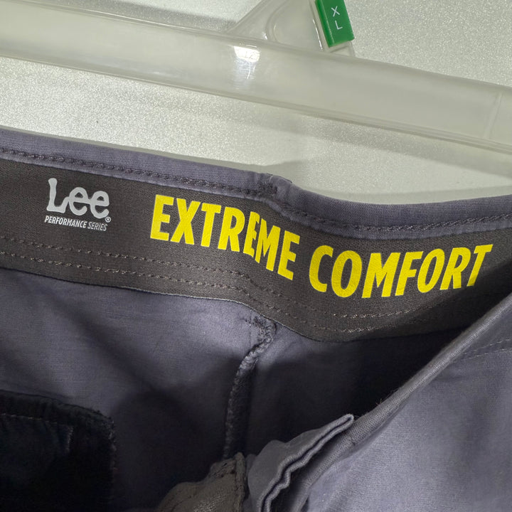 LEE EXTREME COMFORT COTTON SHORT BRAND NEW WITH STRETCH