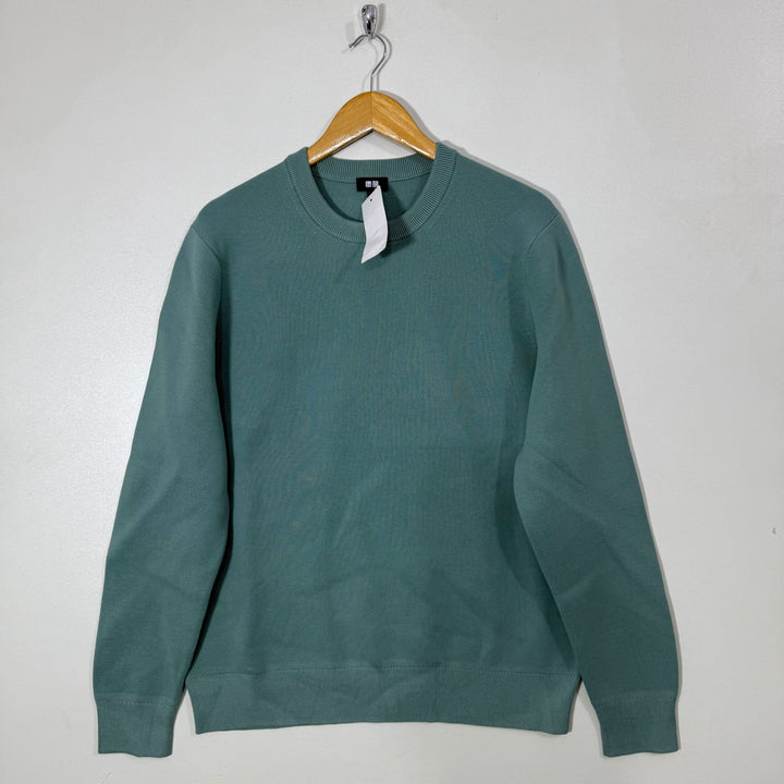 UNIQLO SWEATSHIRT BRAND NEW