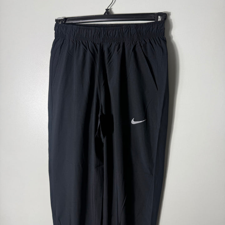 NIKE DRI FIT PARACHUTE TROUSER BLACK COLOUR