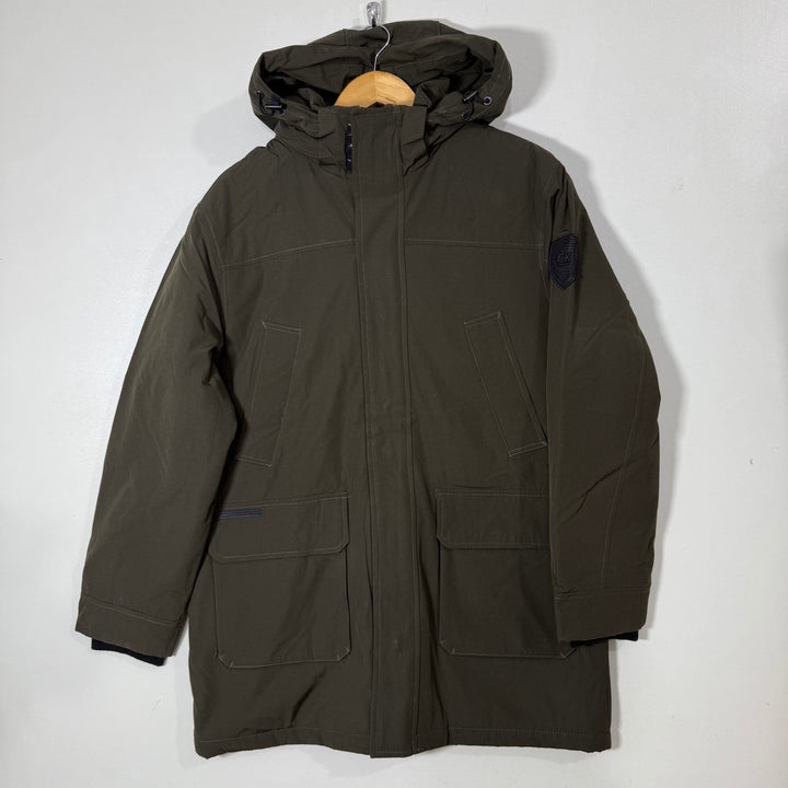 CALVIN KLEIN UOTER WEAR  WATER RESISTANT SHELL WIND PROTECTION STORM CUFF STORM COLLAR SMART PHONE POCKETS COLD READY JACKET WITH DETACHABLE HOOD GREEN COLOUR