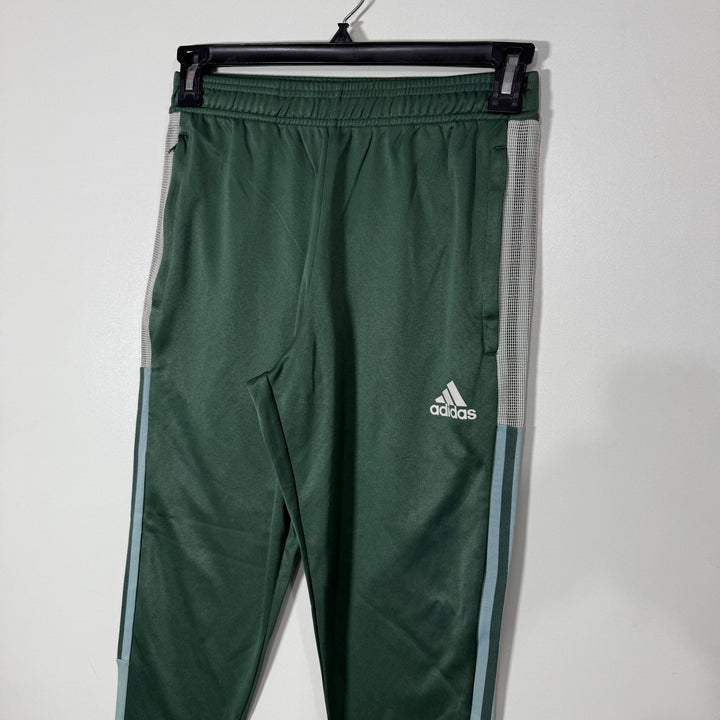 ADIDAS PRIMEGREEN SPORT TROUSER WITH SIDE ZIP POCKETS GREEN COLOUR
