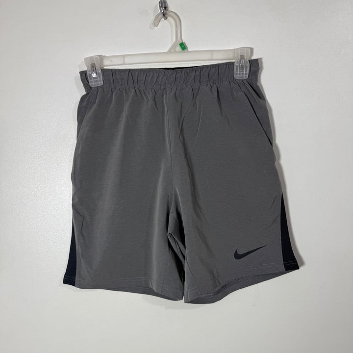 NIKE DRI FIT TRAINING SPORT SHORT GREY COLOUR WITH STRETCH