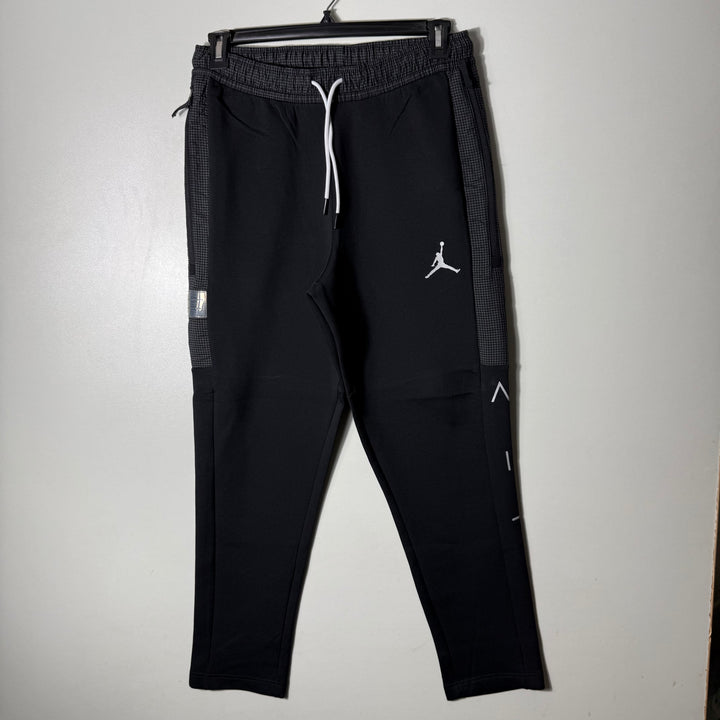 JORDAN SLIM FIT TECH FLEECE SPORT TROUSER WITH SIDE ZIP POCKETS BLACK COLOUR
