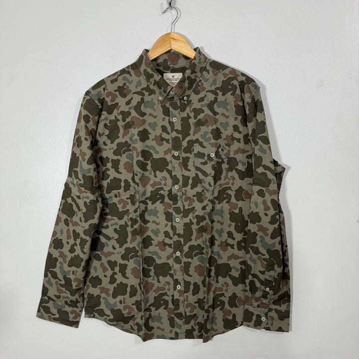 AMERICAN EAGLE CLASSIC FIT SERIOUSLY SOFT BUTTON DOWN CAMOUFLAGE COTTON SHIRT BRA