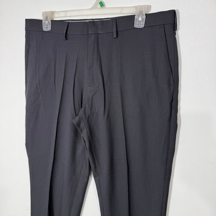 HAGGAR SLIM FIT 4 WAY COMFORT STRETCH PREMIUM STRETCH DRESS PANT BRAND NEW GREY COLOUR