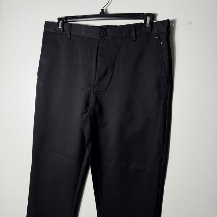 VAN HEUSEN TRAVELER SLIM FIT DRESS PANT BRAND NEW BLACK COLOUR