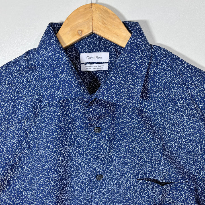 CALVIN KLEIN REGULAR FIT NON IRON PRINTED SHIRT