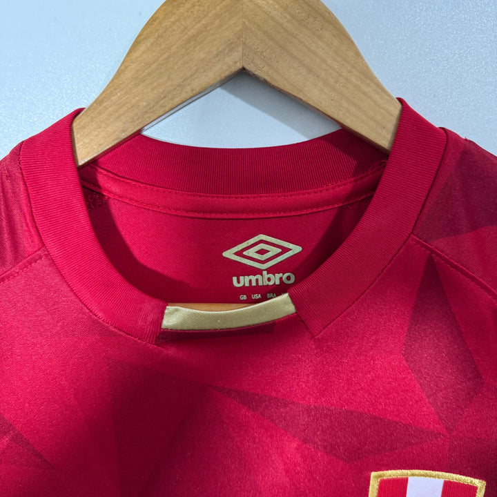 UMBRO FOOTBALL TSHIRT
