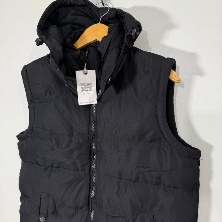 RIVERS SLEEVES LESS PUFFER JACKET BRAND NEW WITH HOOD BLACK COLOUR