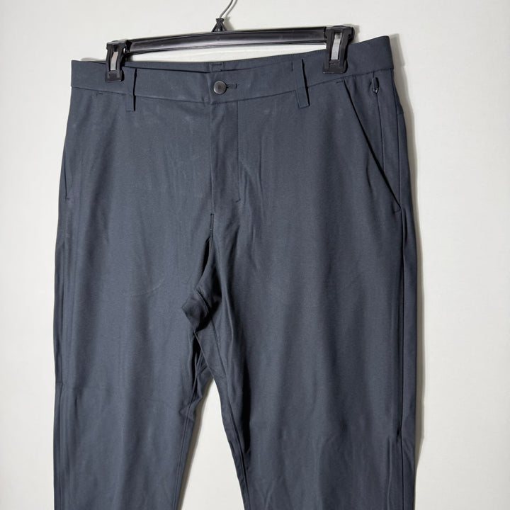 KIRKLAND STRAIGHT FIT PERFORMANCE PANTWITH STRETCH GREY COLOUR