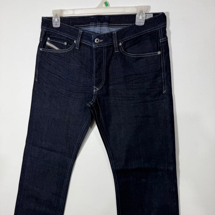 DIESEL REGULAR STRAIGHT FIT DENIM PANT WITHOUT STRETCH