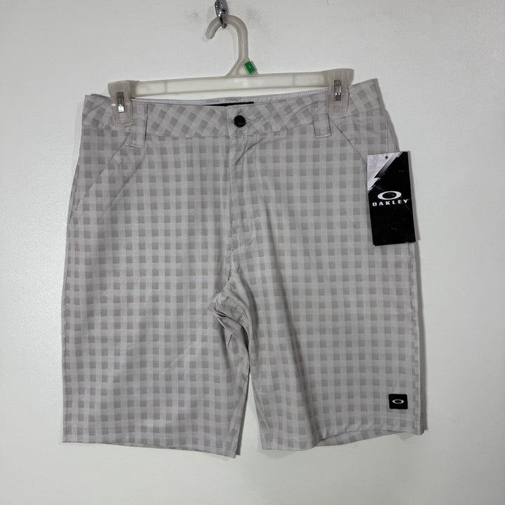 OAKLEY PERFORMANCE CHECKERED SHORT BRAND NEW