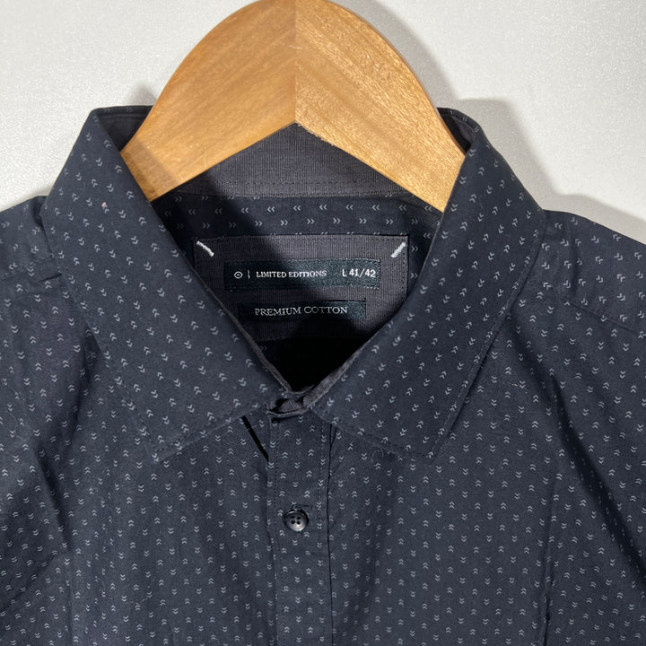 LIMITED EDITION BUTTON DOWN HALF SLEEVES SHIRT