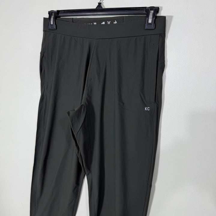 KENNETH COLE LIGHTWEIGHT 4 WAY STRETCH WATER REPELLENT HYBRID PARACHUTE SPORT TROUSER GREEN COLOUR