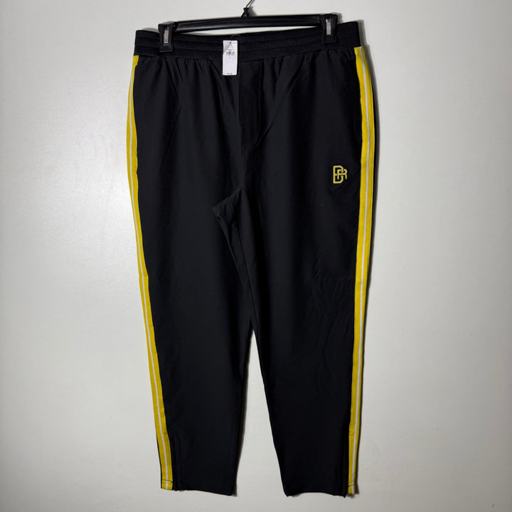 BANANA REPUBLIC SLIM FIT HYBRID TROUSER BRAND NEW ONE SIDE BACK ZIP POCKETS BLACK COLOUR