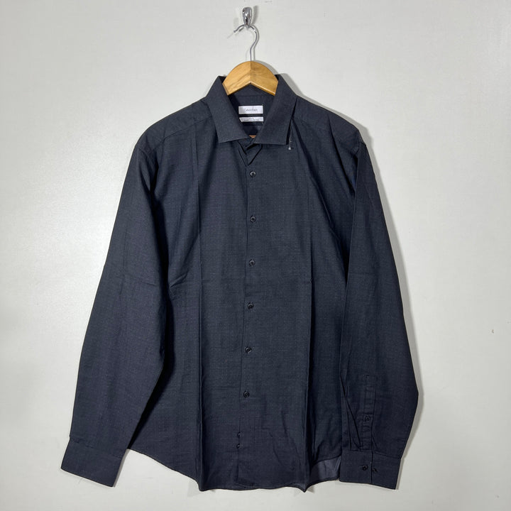 CALVIN KLEIN SLIM FIT WRINKLES FREE SEMI FORMAL SHIRT WITH STRETCH