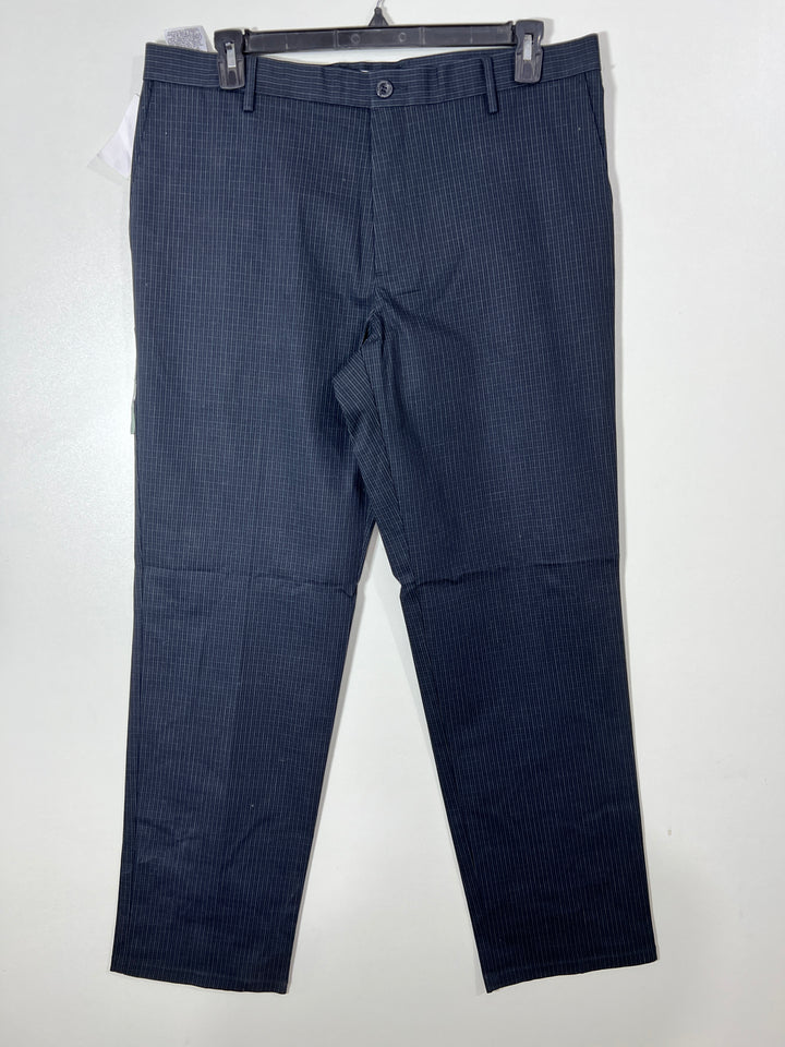 DOCKERS CHECKERED STRAIGHT FIT COTTON CHINO PANT BRAND NEW WITH STRETCH