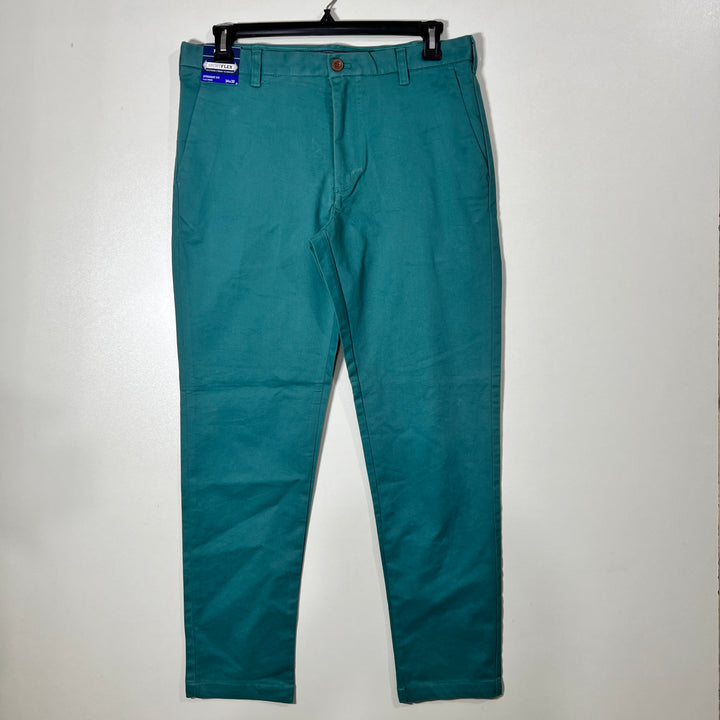 IZOD STRAIGHT FIT COTTON CHINO PANT BRAND NEW WITH PERFORMANCE STRAIGHT