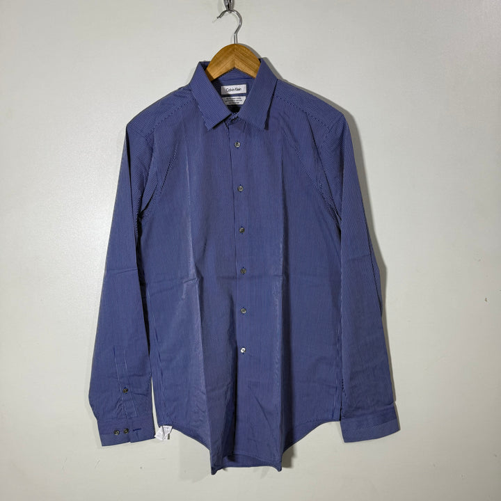 CALVIN KLEIN SLIM FIT NON IRON PERFORMANCE SHIRT