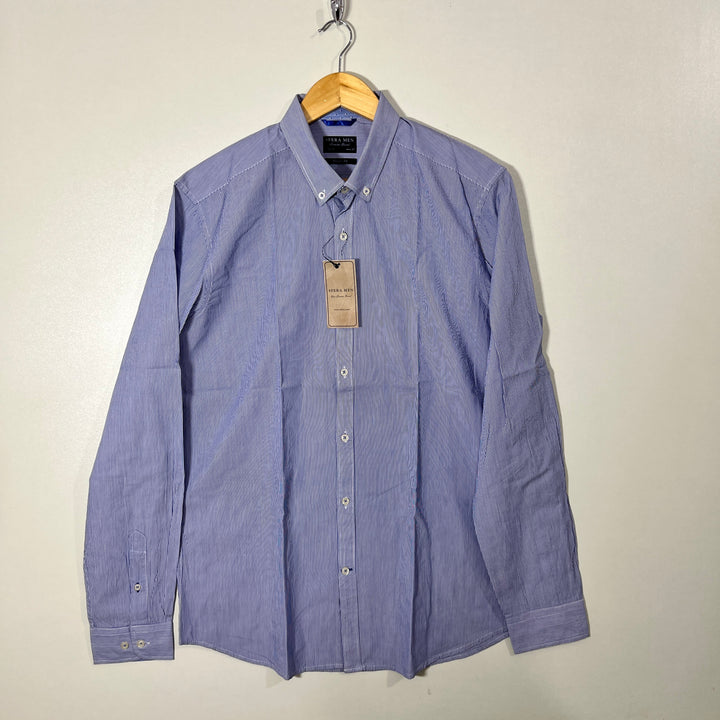 SFERA MEN BUTTON DOWN SHIRT BRAND NEW