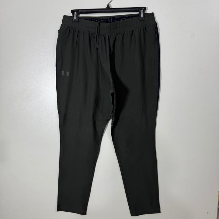 UNDER ARMOUR HYBRID SPORT TROUSER GREEN COLOUR WITH SIDE ZIP POCKETS