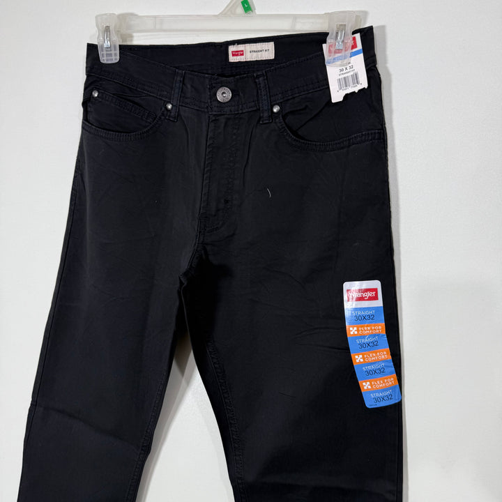 WRANGLER STRAIGHT FIT COTTON JEANS BRAND NEW BLACK COLOUR WITH STRETCH