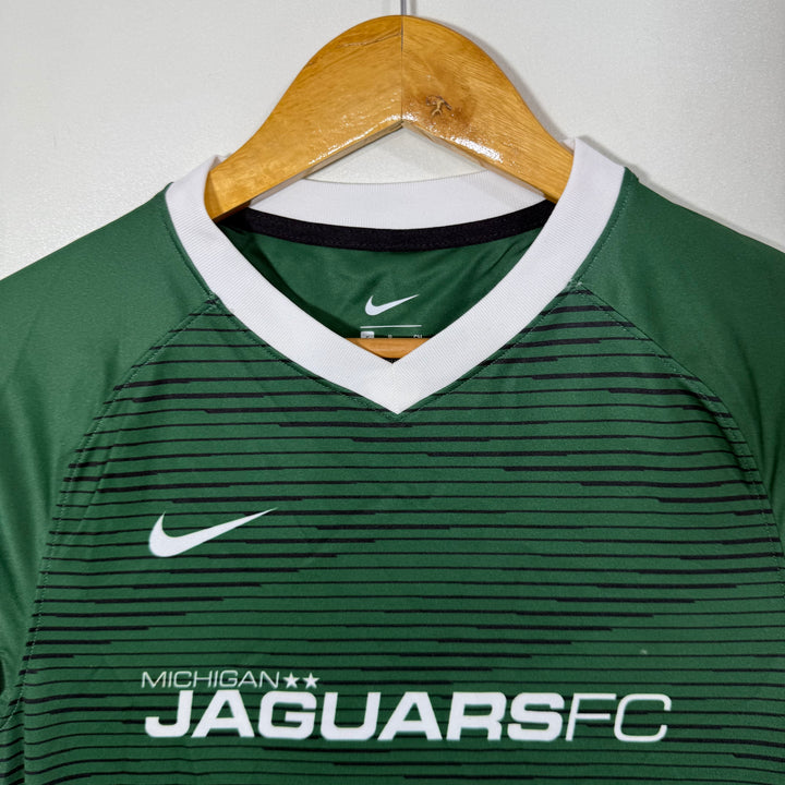 NIKE DRI FIT V NECK SPORT TSHIRT