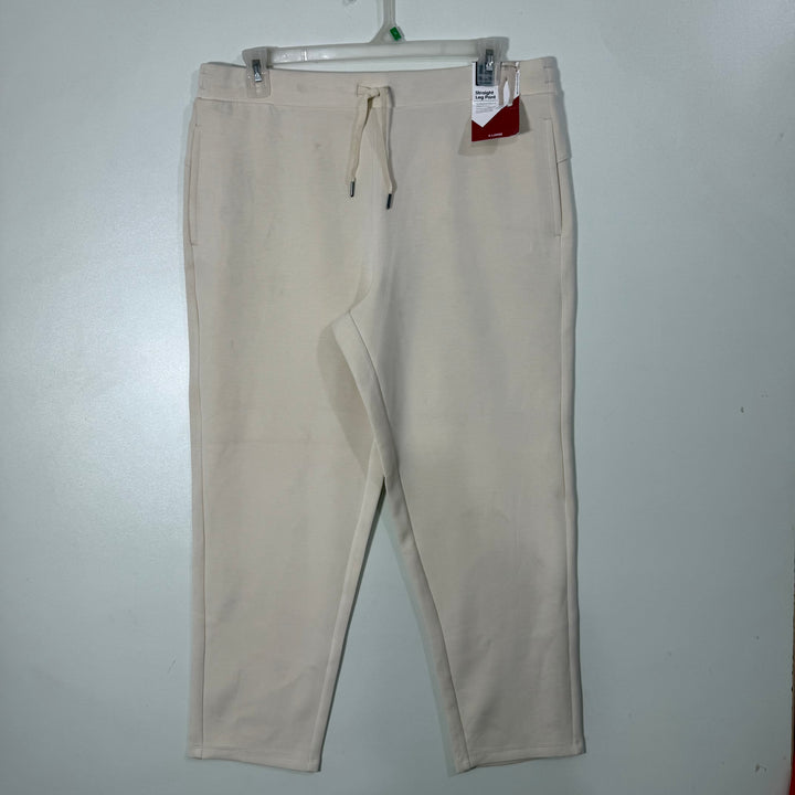 MEMBERS MARK STRAIGHT FIT MOISTURE WICKING MACHINE WASHABLE SANDWASHED FABRIC FOR ADDED SOFTNESS TROUSER BRAND NEW