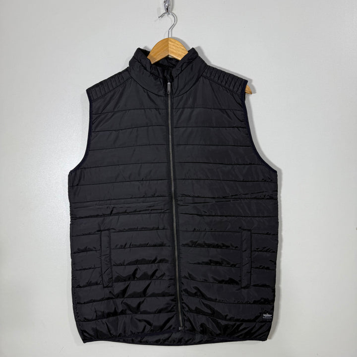 LIVERGY SLEEVES LESS JACKET BLACK COLOUR