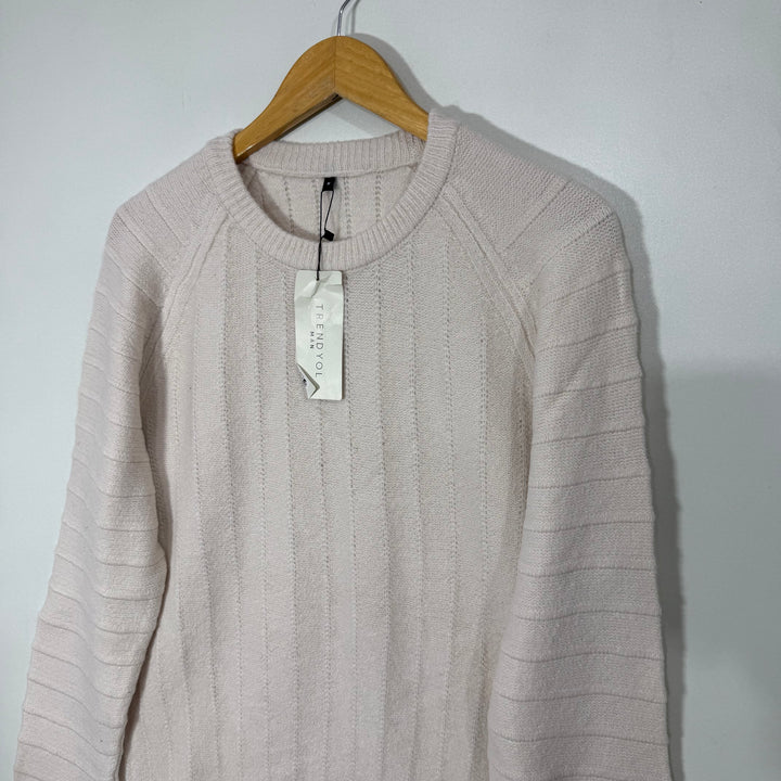 TRENDYOL ACRYLIC SWEATER BRAND NEW