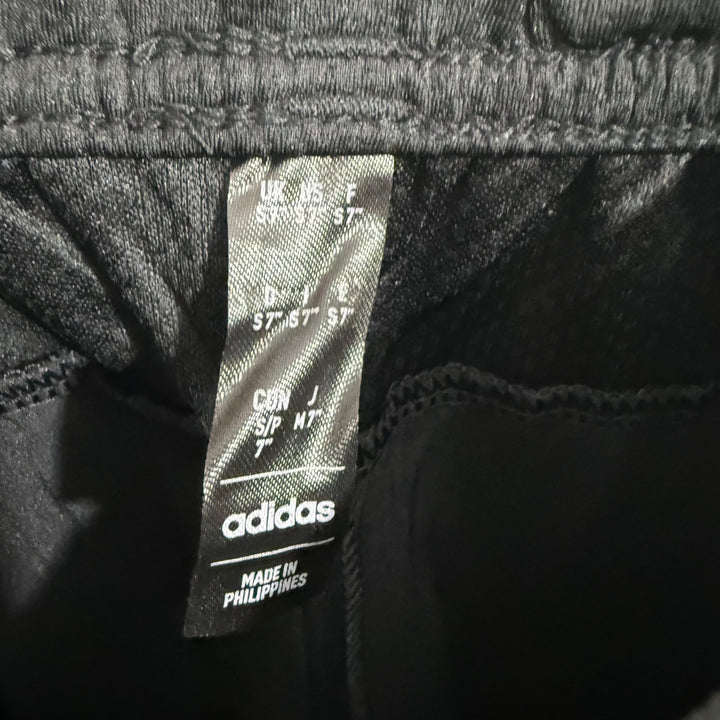 ADIDAS AEROREADY ULTRA LIGHT WEIGHT PARACHUTE SPORT SHORT WITH SIDE ZIP POCKETS BLACK COLOUR
