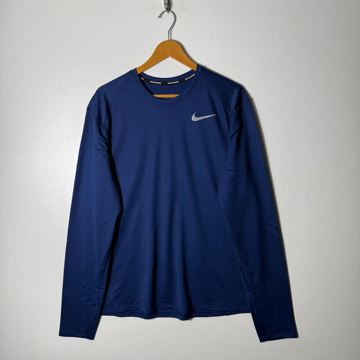 NIKE RUNNING LONG SLEEVES SPORT TSHIRT BLUE COLOUR INNER FLEECE