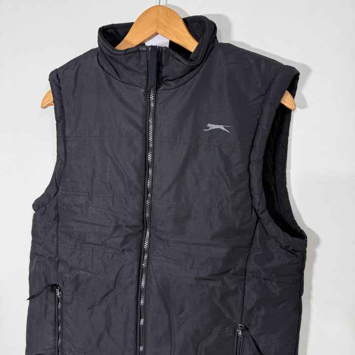 SLEZENGER SLEEVES LESS JACKET BLACK COLOUR
